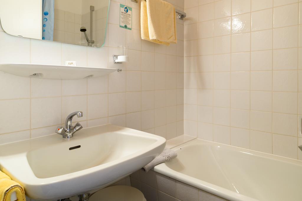 Hotel Schwarzwaldschaefer เอนซ์เคลิสแทร์เลอ ภายนอก รูปภาพ