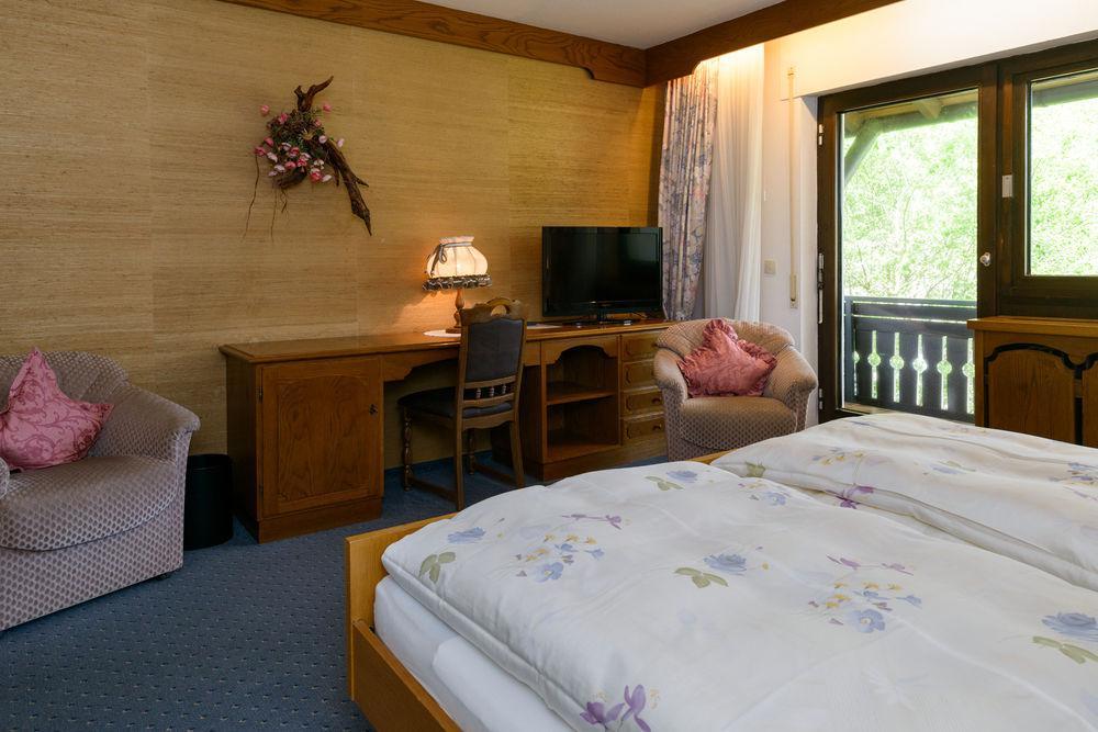 Hotel Schwarzwaldschaefer เอนซ์เคลิสแทร์เลอ ภายนอก รูปภาพ